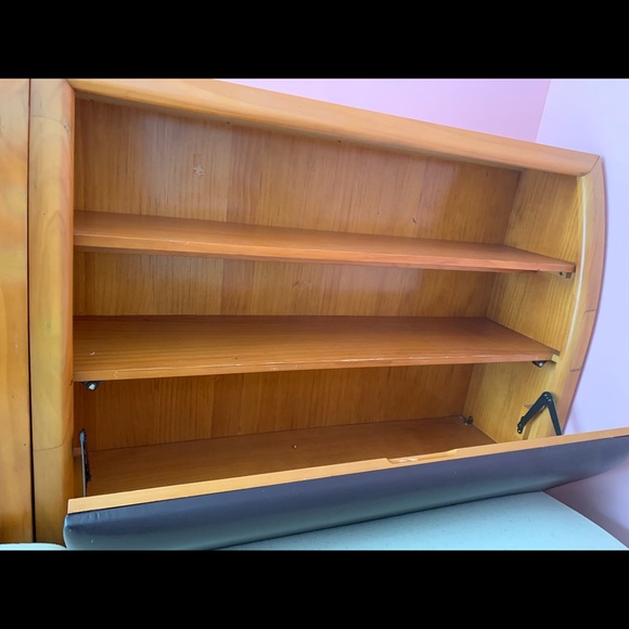 Queen bed - Picture 3 of 3